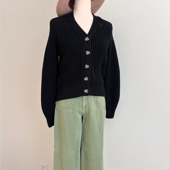 Everlane Chunky Knit Black Cardigan Sweater - Picture 4 of 10